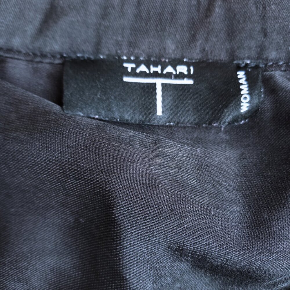 T Tahari Charcoal Grey V-Neck Blouse - Lightweight Relaxed Fit, Size L/XL - Picture 5 of 7